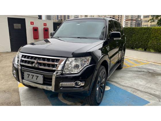 MITSUBISHI PAJERO FULL 3.2 HPE 4X4 16V TURBO INTERCOOLER DIESEL 4P AUTOMÁTICO MITSUBISHI PAJERO FULL 3.2 HPE 4X4 16V TURBO INTERCOOLER DIESEL 4P AUTOMÁTICO